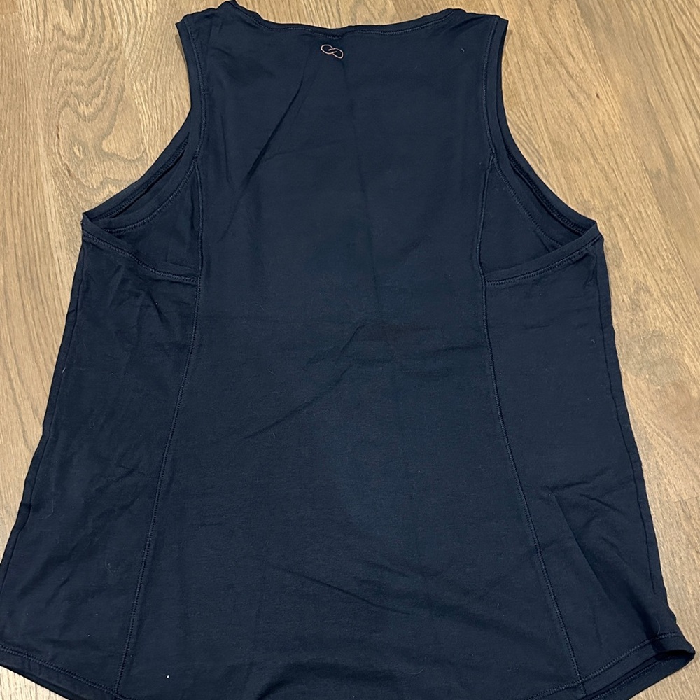 Graphic Tank Tops Set - Picture 8 of 8